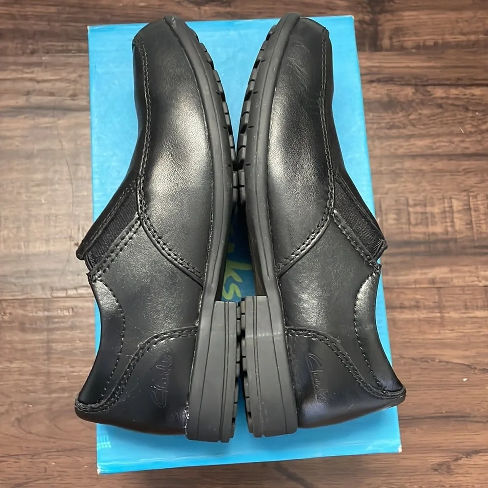 Clark’s Kori Step INF loafers, EUC